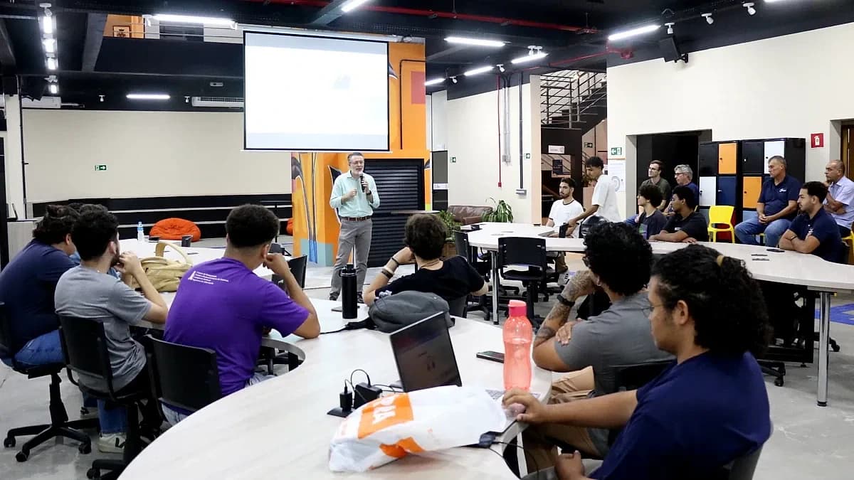 Unimar promove palestra sobre startups com CEO da área de TI
