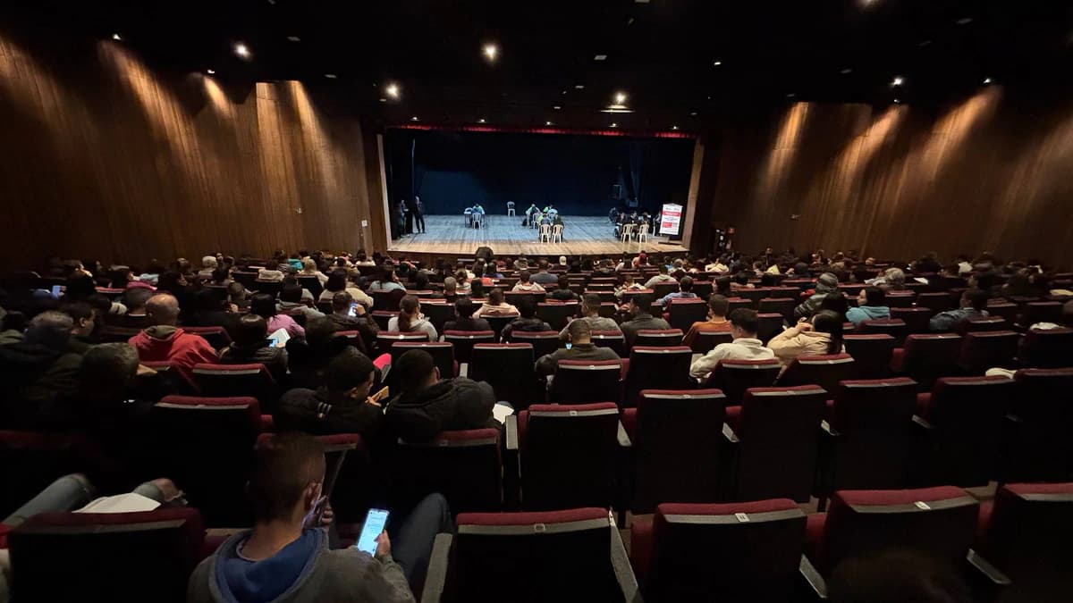 15º Mutirão do Emprego traz 70 vagas no Teatro Municipal de Marília