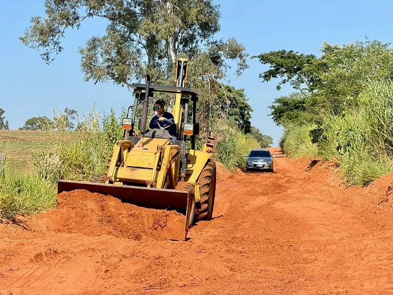 Prefeitura de Marília intensifica manutenção de 500 km de estradas rurais nos distritos