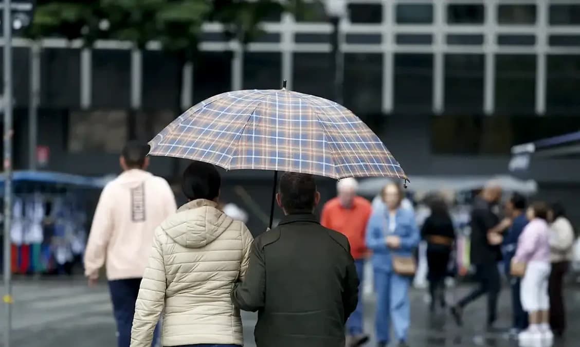 Frente fria traz chuvas intensas ao interior de São Paulo; alerta da Defesa Civil