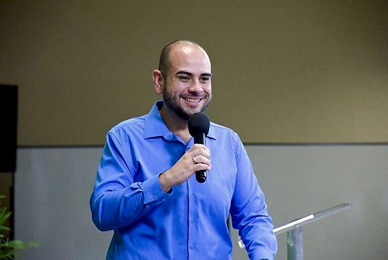 Gestão de Diogo Ceschim deixa Pompeia sem repasse federal do Fundeb em 2026