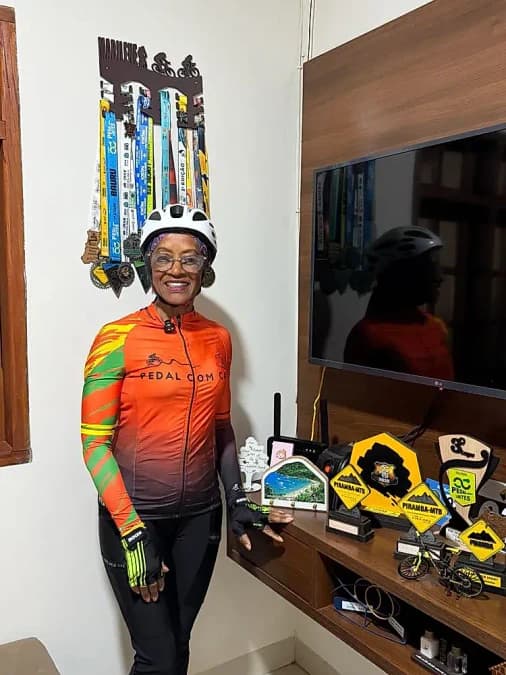 71 anos e 6.700 km pedalados: a história inspiradora de Marilene de Garça